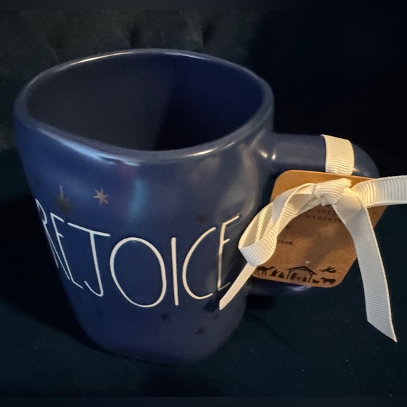⭐️ Rae Dunn 'Rejoice' Mug with Star Accents Beautiful dark navy blue - Picture 2 of 7